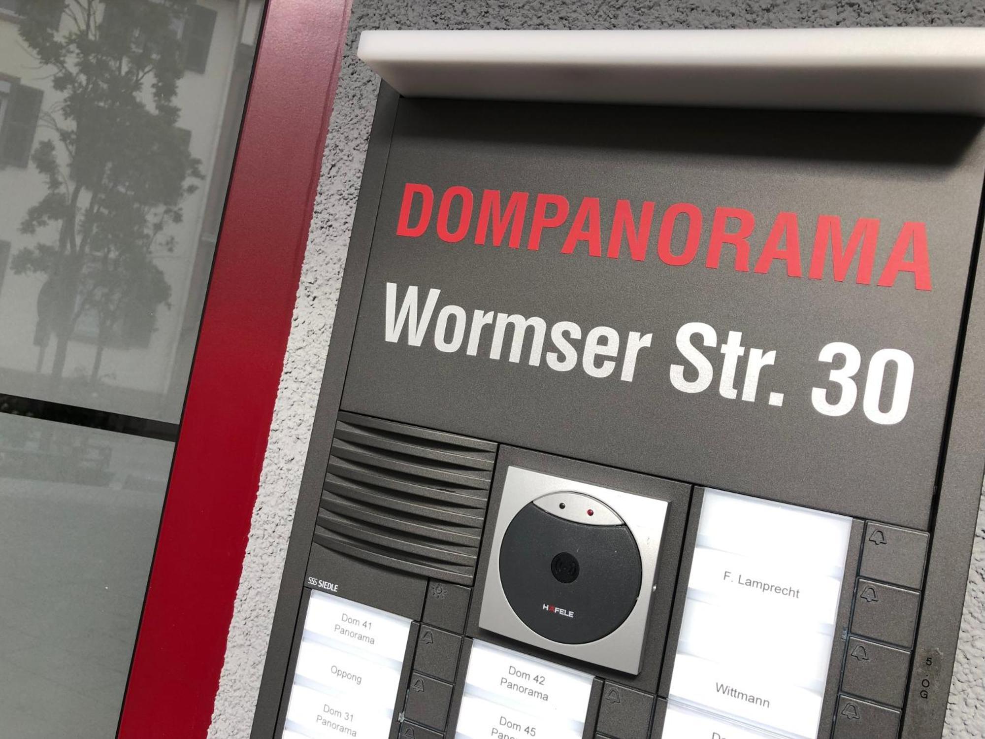 Dompanorama Der Weisse Pfau Apartment Fuer 2-4Pers Speyer Exterior photo